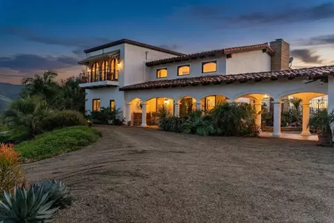 Exterior - 40616 Rock Mountain Dr, Fallbrook, CA 92028 photo 9 of 11