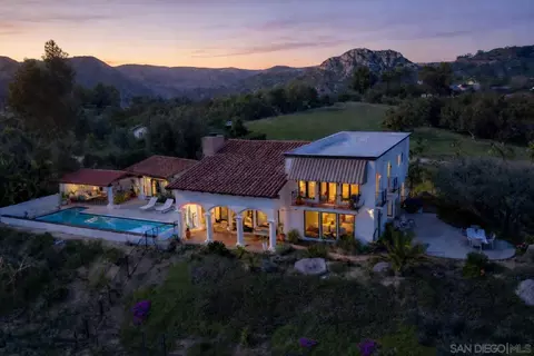 Exterior - 40616 Rock Mountain Dr, Fallbrook, CA 92028 photo 10 of 11
