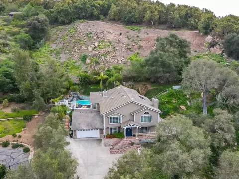 View/Area - 2656 Secret Lake Ln, Fallbrook, CA 92028 photo 10 of 12