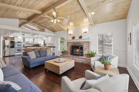 Living - 2656 Secret Lake Ln, Fallbrook, CA 92028 photo 4 of 4