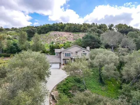 View/Area - 2656 Secret Lake Ln, Fallbrook, CA 92028 photo 11 of 12