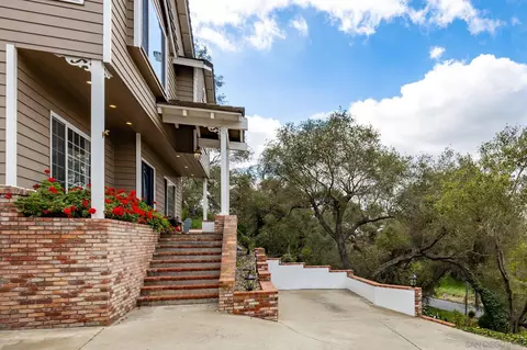 Exterior - 2656 Secret Lake Ln, Fallbrook, CA 92028 photo 4 of 33