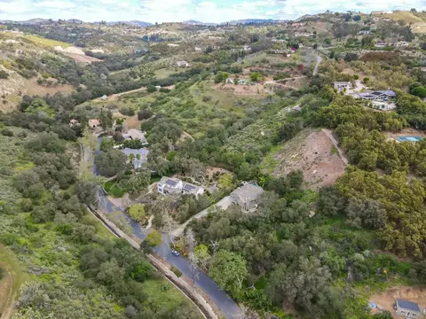 View/Area - 2656 Secret Lake Ln, Fallbrook, CA 92028 photo 3 of 12