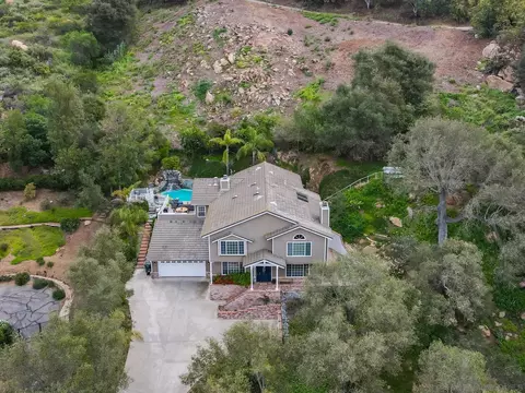 View/Area - 2656 Secret Lake Ln, Fallbrook, CA 92028 photo 9 of 12