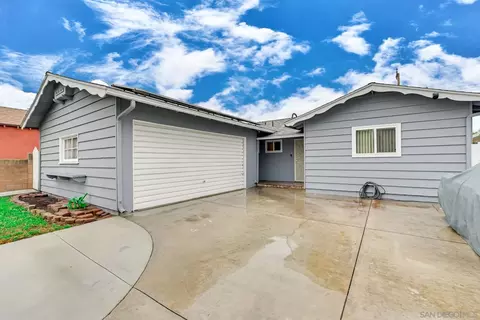 11518 205th St, Lakewood, CA 90715