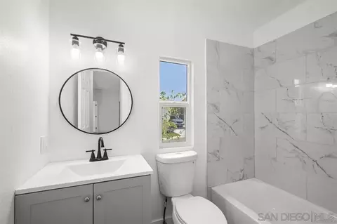 Bath - 10767 Jamacha Blvd #SPC 62, Spring Valley, CA 91978 photo 4 of 5