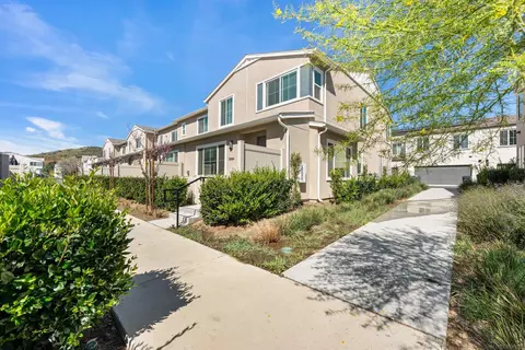 Exterior - 35164 Grove Trl, Fallbrook, CA 92028 photo 3 of 13