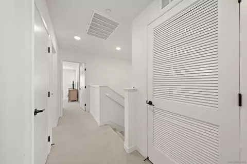 Entry Way - 35164 Grove Trl, Fallbrook, CA 92028 photo 7 of 8