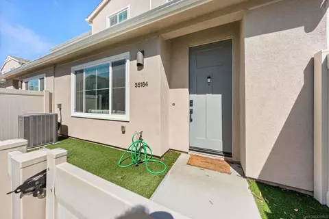 Exterior - 35164 Grove Trl, Fallbrook, CA 92028 photo 5 of 13