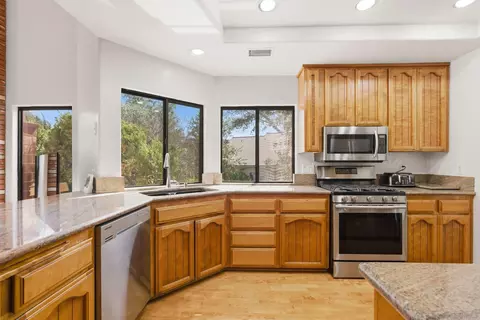 Kitchen - 15927 Litten Way, Ramona, CA 92065 photo 2 of 3