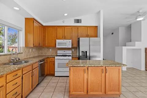 Kitchen - 5761 Spur Ave, Oceanside, CA 92057 photo 2 of 4