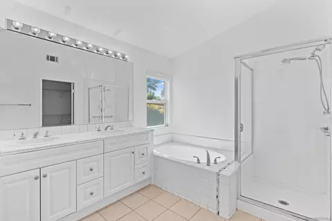 Bath - 5761 Spur Ave, Oceanside, CA 92057 photo 1 of 3