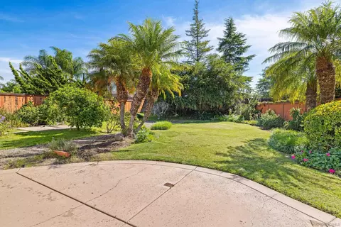 Exterior - 5761 Spur Ave, Oceanside, CA 92057 photo 3 of 10