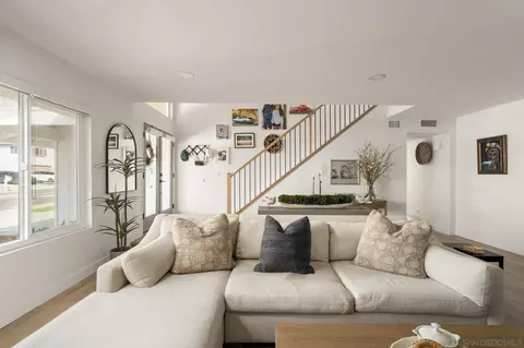 2927 Levante St, Carlsbad, CA 92009