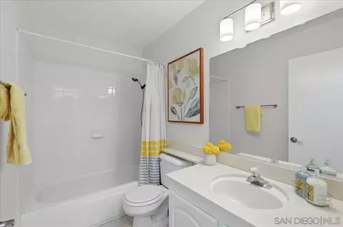 Bath - 6733 Hyacinth, Carlsbad, CA 92011 photo 3 of 3