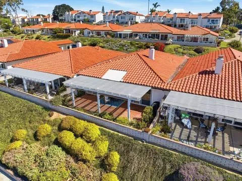 View/Area - 6733 Hyacinth, Carlsbad, CA 92011 photo 2 of 3