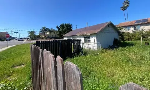 875 11th St, Imperial Beach, CA 91932 photo 4