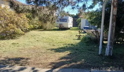 875 11th St, Imperial Beach, CA 91932 photo 3