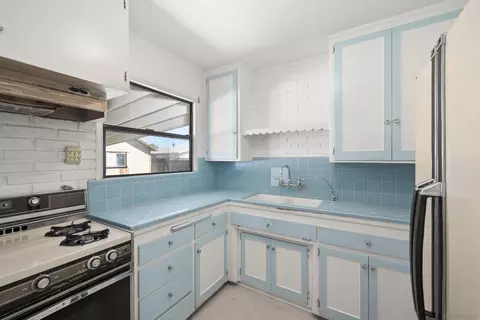 Kitchen - 1194 Andover Rd, El Cajon, CA 92019 photo 2 of 3