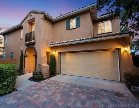 9923 Fieldthorn St, San Diego, CA 92127