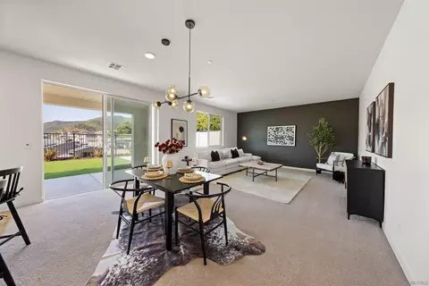 Dining - 35172 Bergamot Cv, Fallbrook, CA 92028 photo 2 of 2
