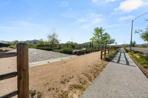 Exterior - 35172 Bergamot Cv, Fallbrook, CA 92028 photo 13 of 19