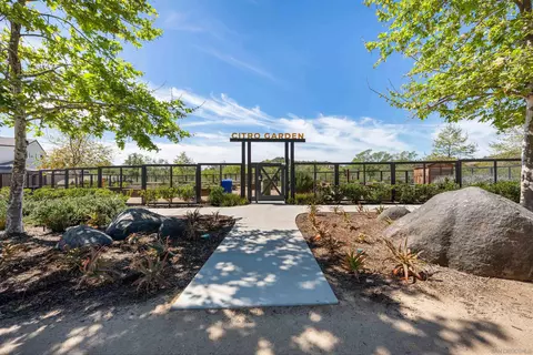 View/Area - 35172 Bergamot Cv, Fallbrook, CA 92028 photo 1 of 6