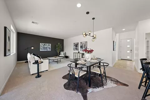 Dining - 35172 Bergamot Cv, Fallbrook, CA 92028 photo 1 of 2