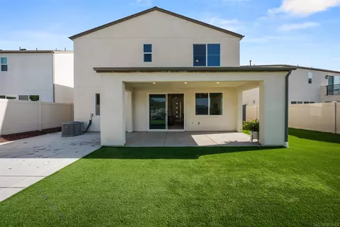 Exterior - 35172 Bergamot Cv, Fallbrook, CA 92028 photo 9 of 19