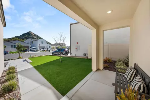 Exterior - 35172 Bergamot Cv, Fallbrook, CA 92028 photo 5 of 19