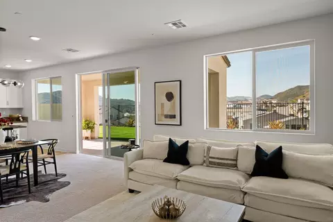 Living - 35172 Bergamot Cv, Fallbrook, CA 92028 photo 1 of 1