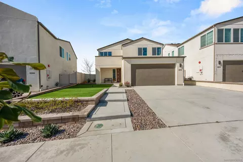 Exterior - 35172 Bergamot Cv, Fallbrook, CA 92028 photo 2 of 19
