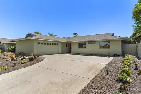 2939 Governor Dr, San Diego, CA 92122