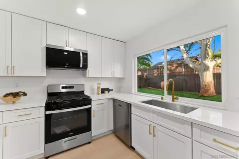 Kitchen - 1215 Armstrong Cir, Escondido, CA 92027 photo 1 of 5