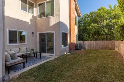 2811 Unicornio St, Carlsbad, CA 92009 photo 27