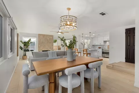 2811 Unicornio St, Carlsbad, CA 92009 photo 4