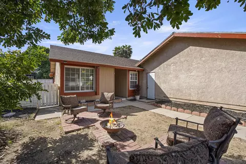 2038 Siegle Dr, Lemon Grove, CA 91945 photo 6