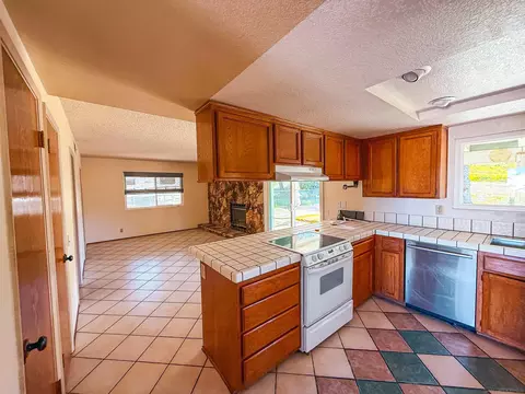 Kitchen - 17649 Rancho De Carole Rd, Ramona, CA 92065 photo 1 of 1