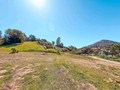 Exterior - 17649 Rancho De Carole Rd, Ramona, CA 92065 photo 4 of 11