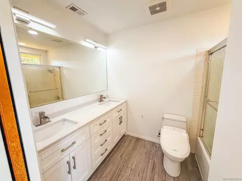 Bath - 17649 Rancho De Carole Rd, Ramona, CA 92065 photo 1 of 2