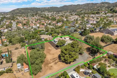 1940 W El Norte Pkwy, Escondido, CA 92026