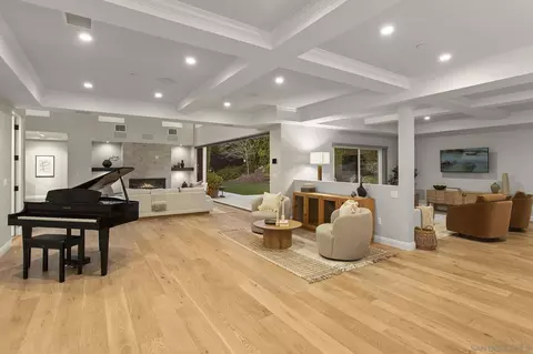 Living - 6989 Paseo Laredo, La Jolla, CA 92037 photo 5 of 7