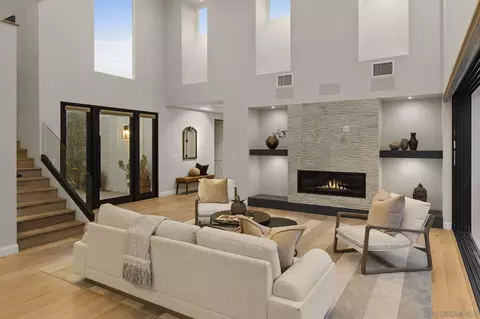 Living - 6989 Paseo Laredo, La Jolla, CA 92037 photo 6 of 7