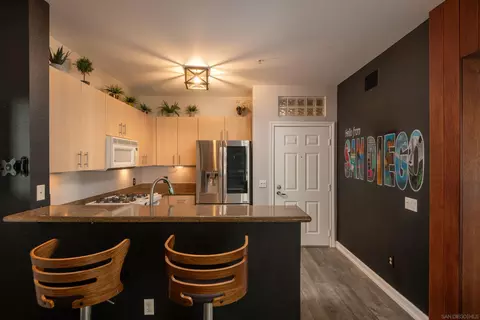 1400 Broadway #1402, San Diego, CA 92101