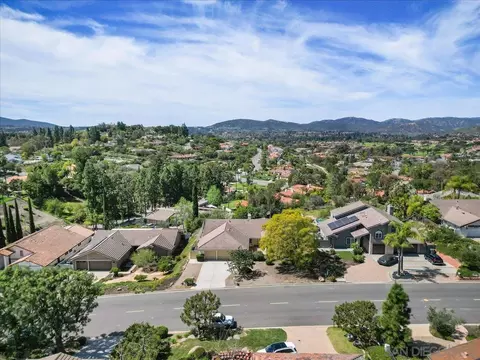 View/Area - 17526 Saint Andrews, Poway, CA 92064 photo 6 of 10