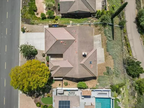View/Area - 17526 Saint Andrews, Poway, CA 92064 photo 2 of 10
