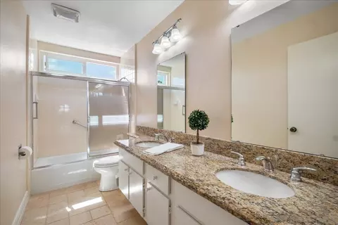 Bath - 17526 Saint Andrews, Poway, CA 92064 photo 5 of 5