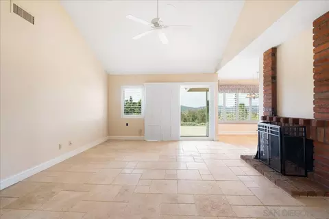Living - 17526 Saint Andrews, Poway, CA 92064 photo 6 of 7
