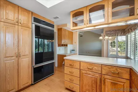 Kitchen - 17526 Saint Andrews, Poway, CA 92064 photo 5 of 7