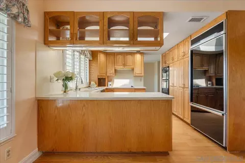 Kitchen - 17526 Saint Andrews, Poway, CA 92064 photo 6 of 7